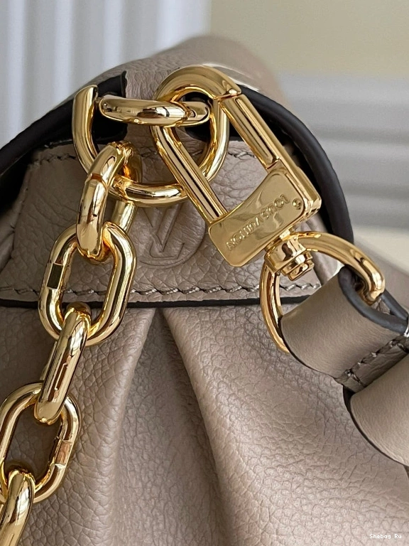 VUITTON FAVORITE LOUIS 0810